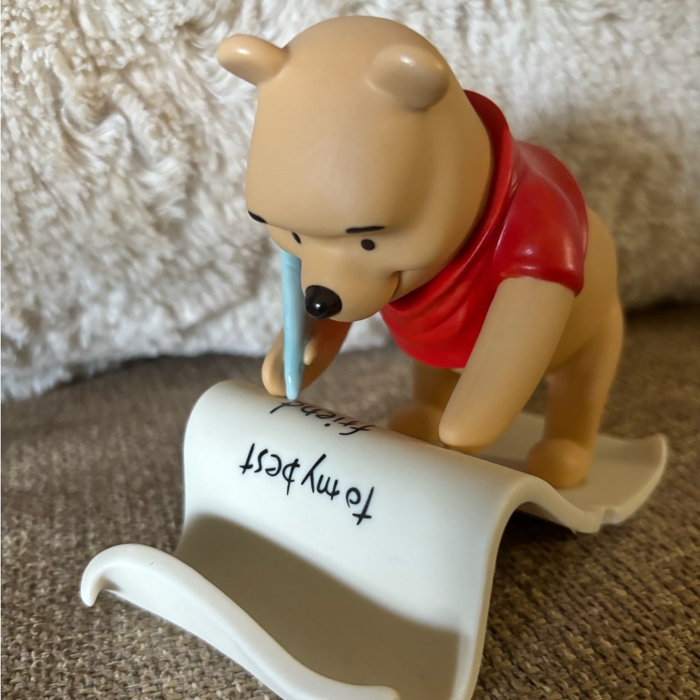 Pooh and Friends Figurines “Pooh Spells Friendship YOU”